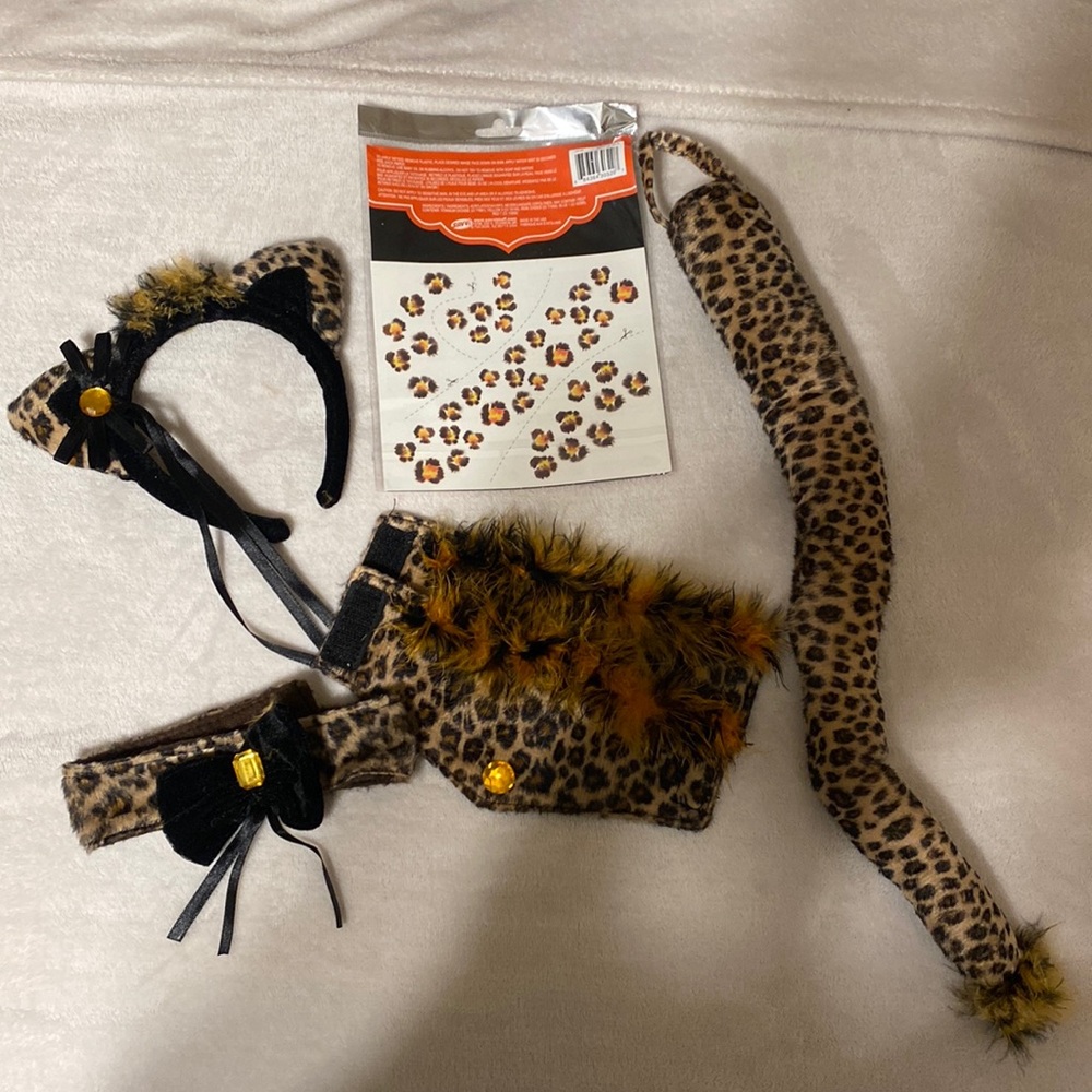 Leopard/Cheetah Costume Set